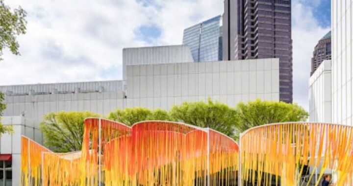 Contemporary Art in Public Urban Spaces Guide