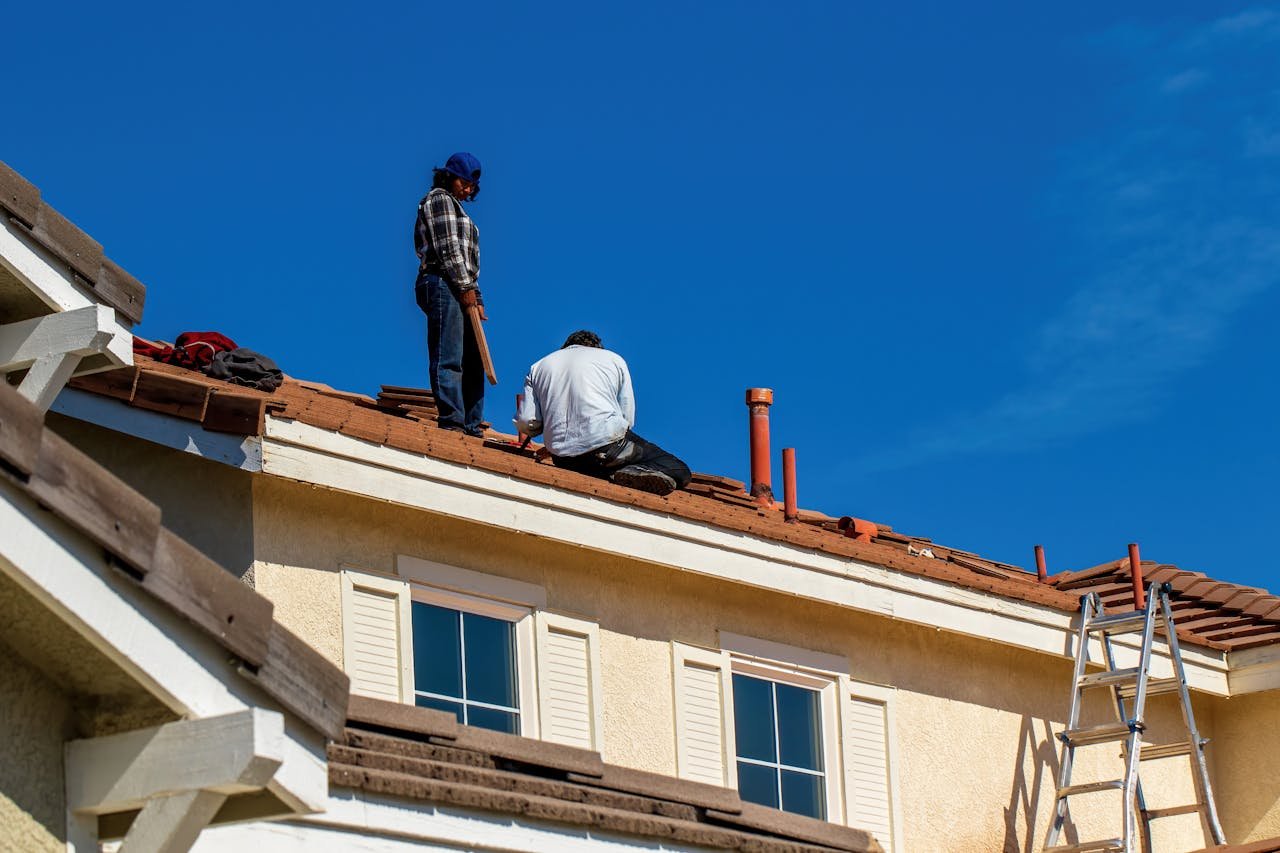 Hiring a Commercial Roofing Contractor in North Port