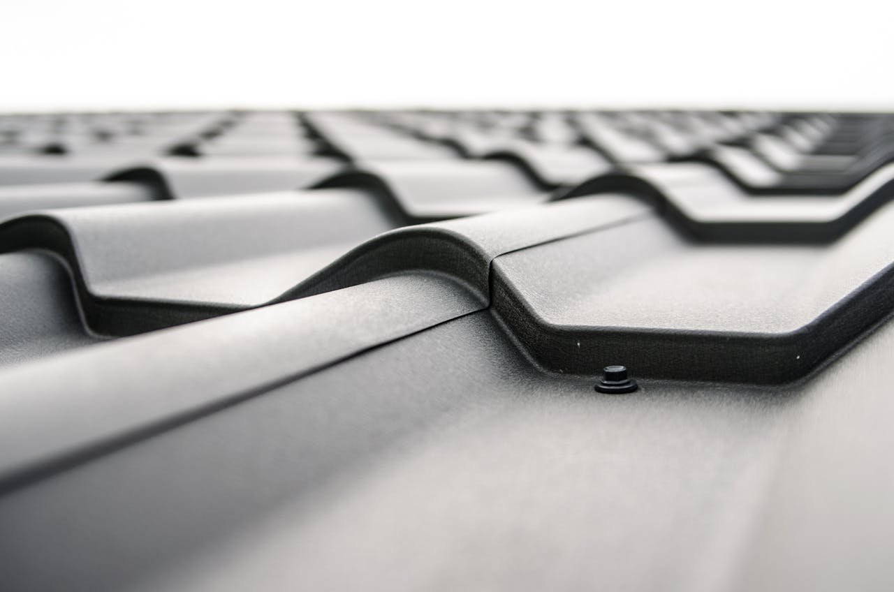 Expert Tips To Reduce The Average Cost Of Metal Roof