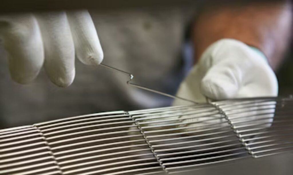 plastic vs. metal belts